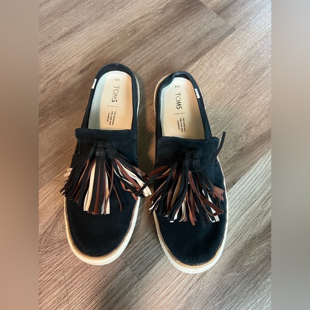 Women's Toms Black Suede Sunrise Mule Tassel Slip On Shoes